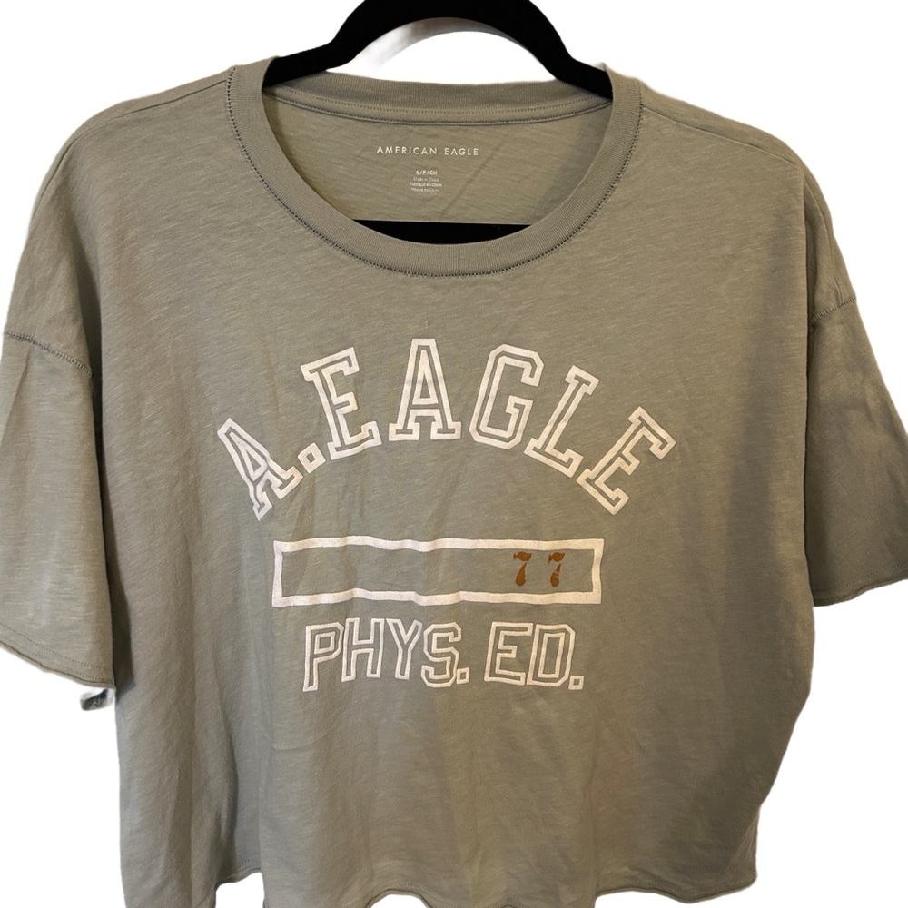 American Eagle Outfitters Olive Graphic Tee